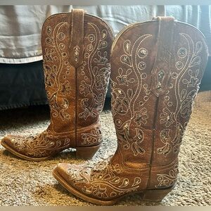 Brown Embroidered Well Worn Cowboy Boots Size 7.5